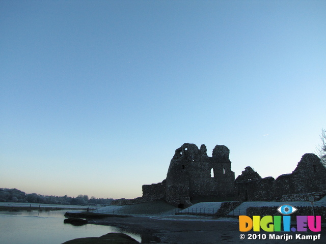 SX17073 Ogmore Castle covered in frost